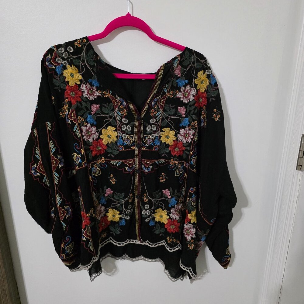 JOHNNY WAS CABO HEAVILY EMBROIDERED BUTTON DOWN CARDIGAN/BLOUSE.  SIZE M